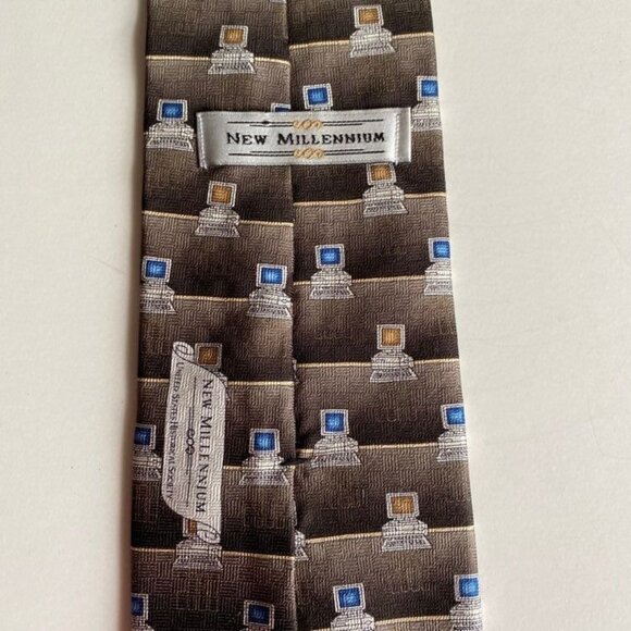 Vintage Personal Computer Y2K themed tie - Picture 2 of 4